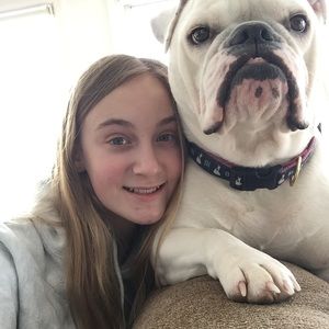 Meet your Posher, Abby